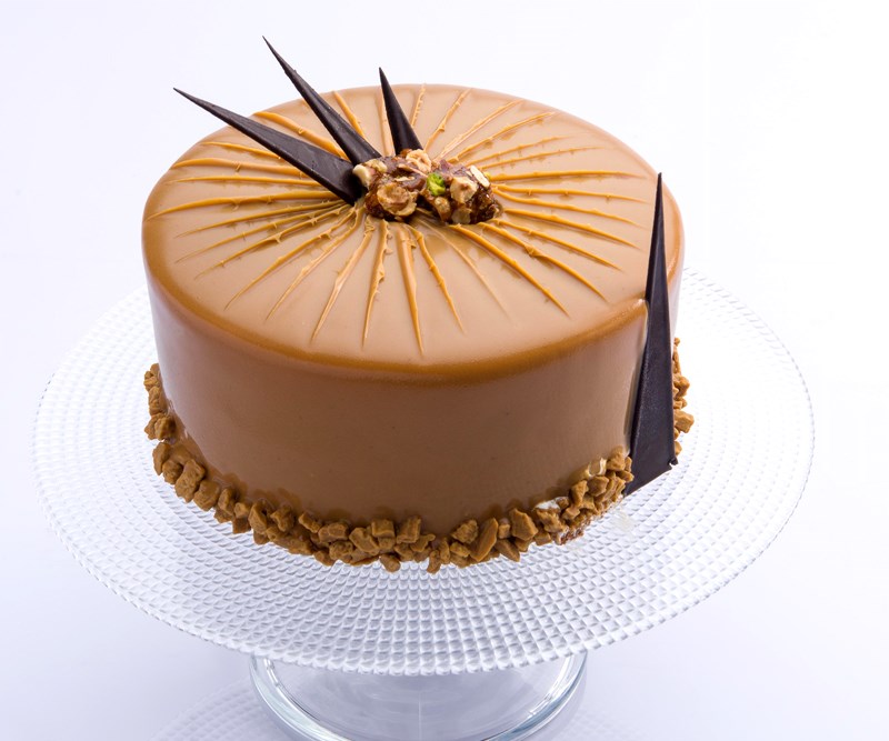 Karamel Krokanlı Pasta